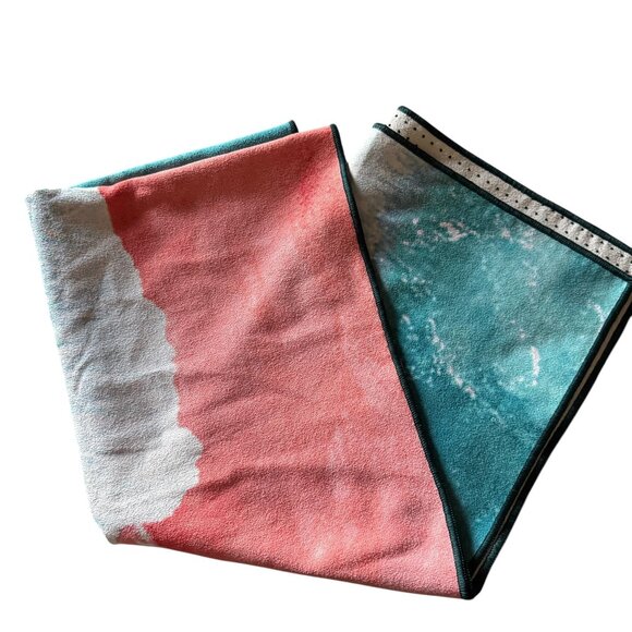 Manduka Yogitoes Line Beach Yoga Mat Towel Hot Yoga Beach Yoga Sustainable - Picture 1 of 8